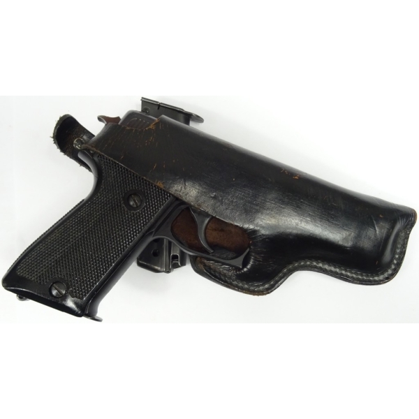 Pistolet Sig Sauer P220 kal. 9x19mm